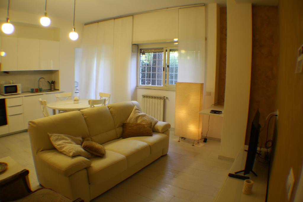 Conny'S Home Rom Rum bild